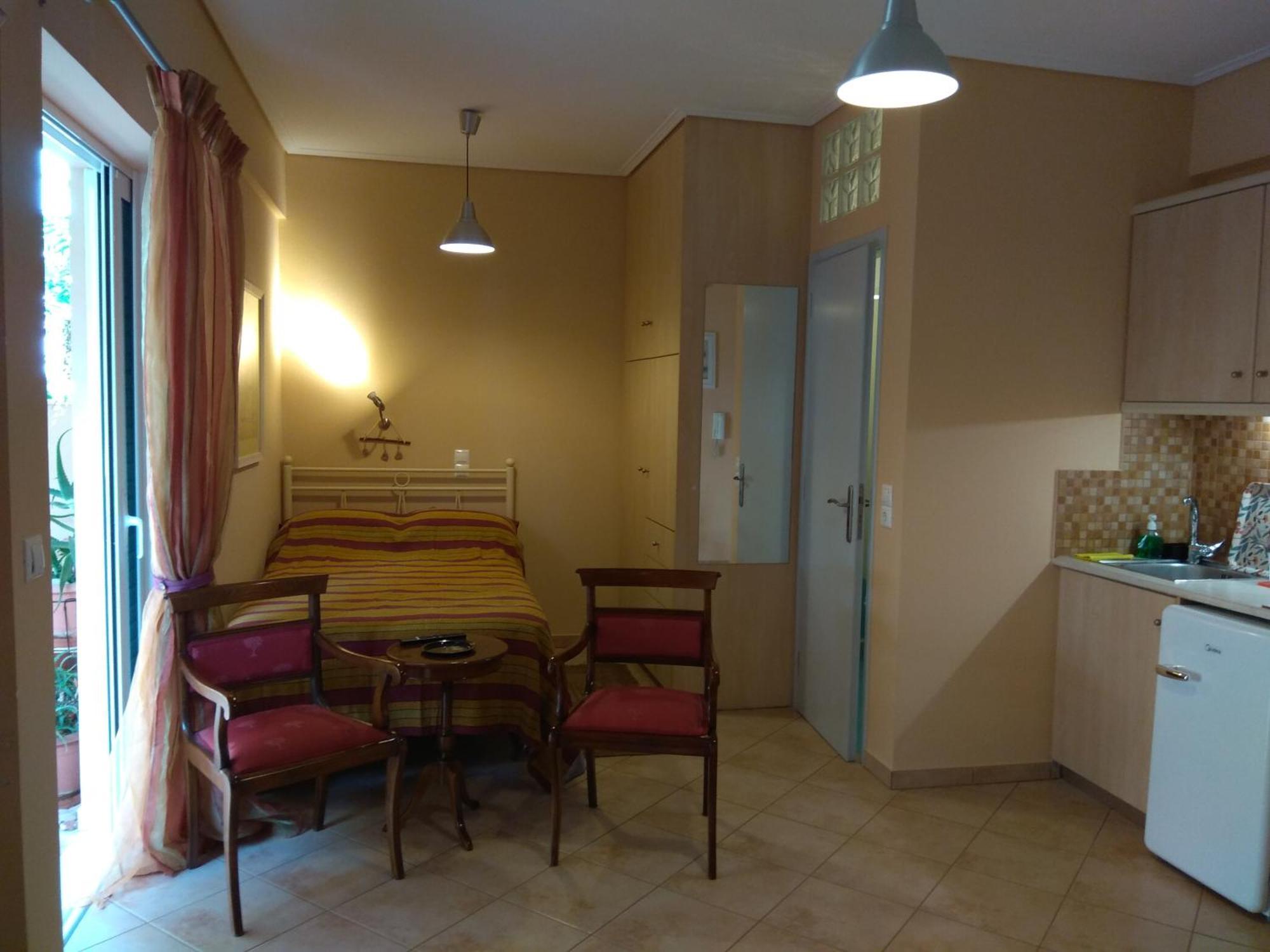 Polyxeni Apartment Athens Exterior photo